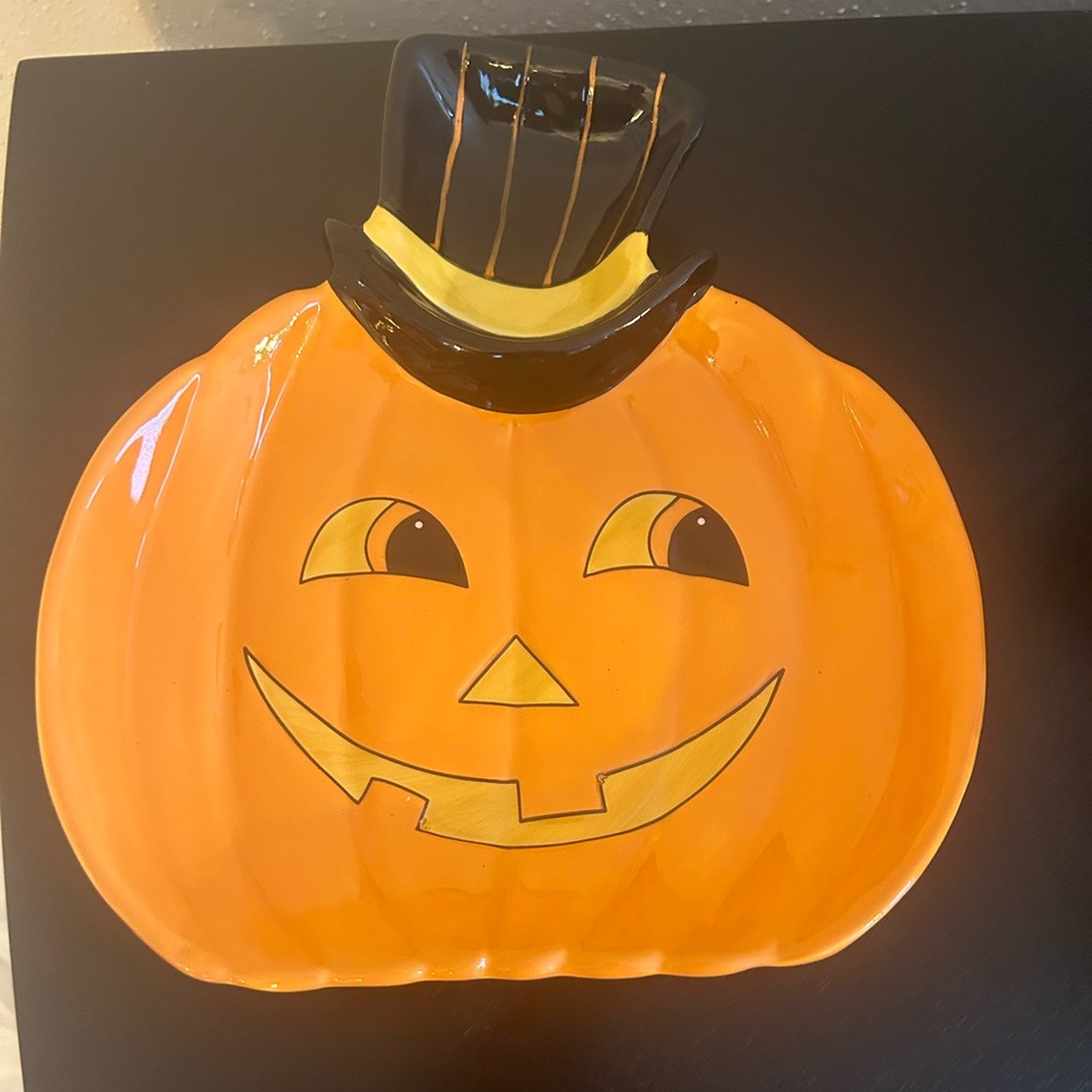 Transpac Smiling Pumpkin Plate